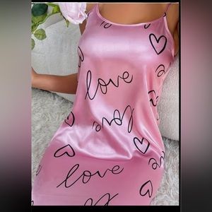 NWOT Love/Hearts Chemise Nightie- Size XL